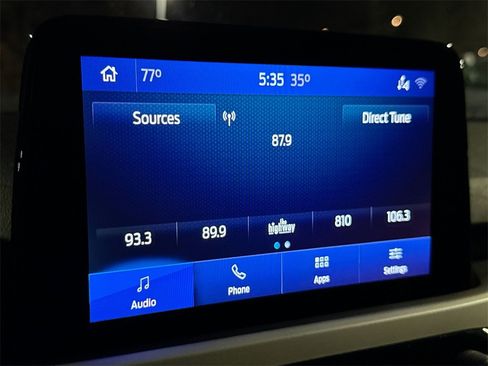 Used 2020 Ford Escape SE image 12