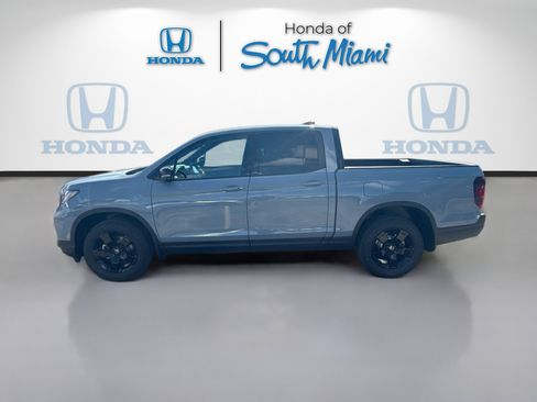 New 2026 Honda Ridgeline Black Edition image 4