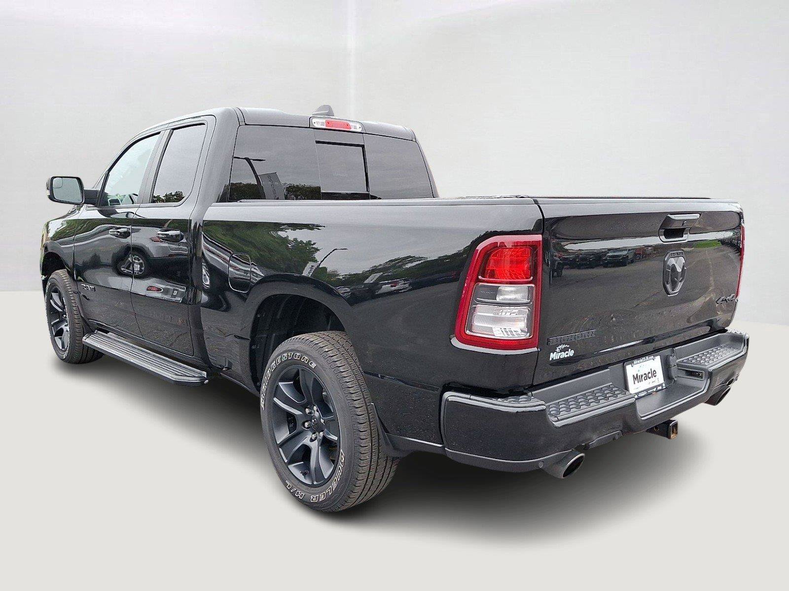 Used 2022 RAM 1500 Big Horn AWD/4WD image 4