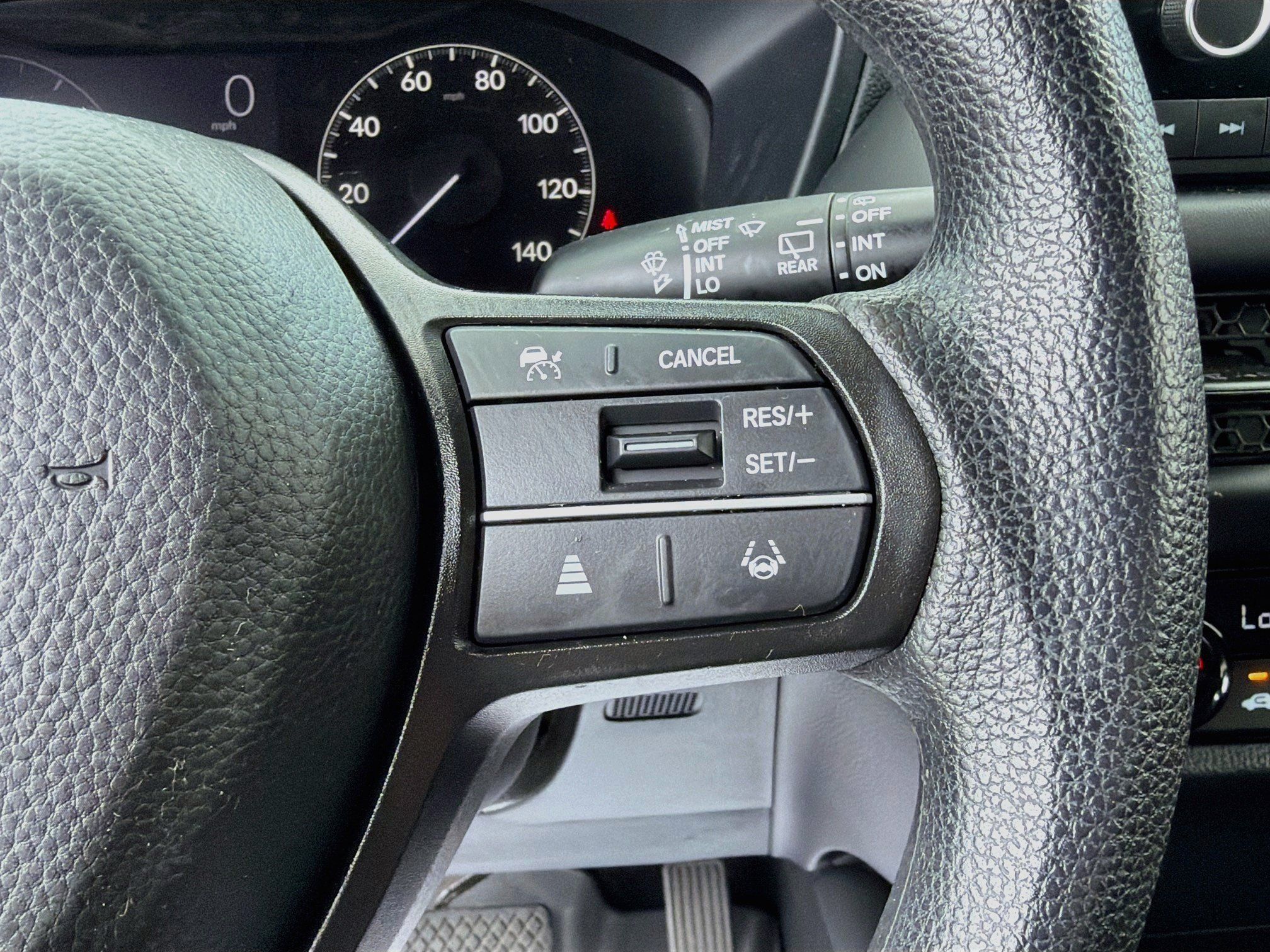 Used 2024 Honda HR-V LX image 35