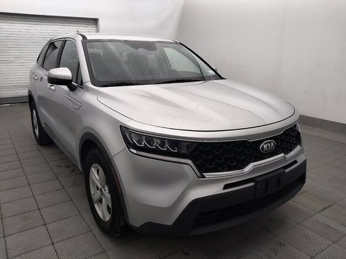 Used 2021 Kia Sorento LX FWD image 13