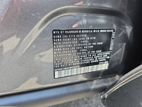 New 2025 Volkswagen Tiguan SE R-Line image 34