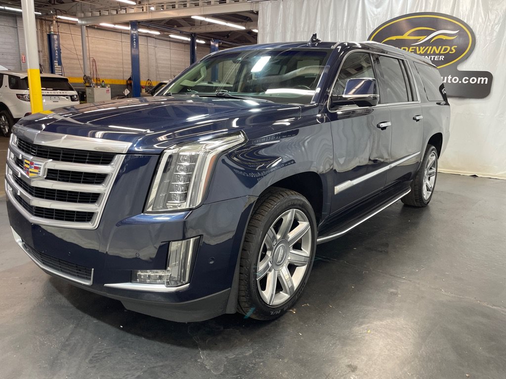 Used 2019 Cadillac Escalade ESV Luxury AWD/4WD image 3
