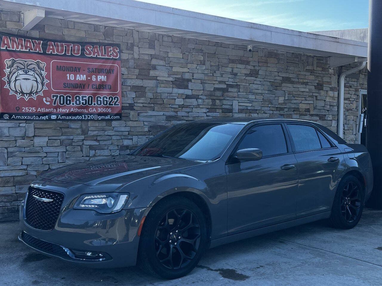 Used 2019 Chrysler 300 S RWD image 2