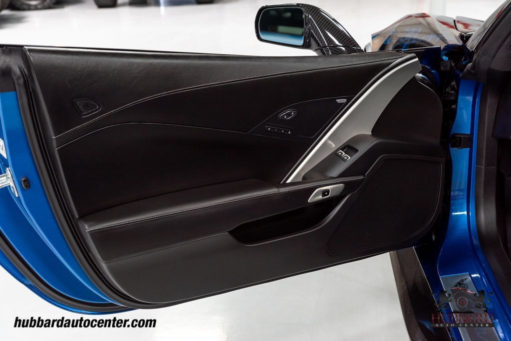 Used 2016 Chevrolet Corvette Z06 w/ 3LZ Preferred Equipment Group RWD image 17