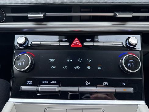 New 2026 Hyundai Santa Fe SE FWD image 29