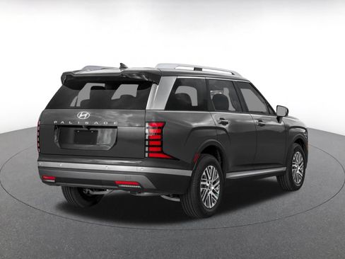 Used 2026 Hyundai Palisade SEL FWD image 2