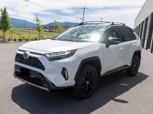 Used 2024 Toyota RAV4 XSE w/ Advanced Technology Package AWD/4WD image 3