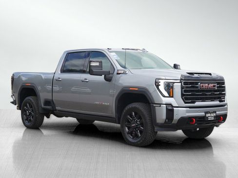 Used 2025 GMC Sierra 3500 AT4 w/ AT4 Premium Plus Package AWD/4WD image 7