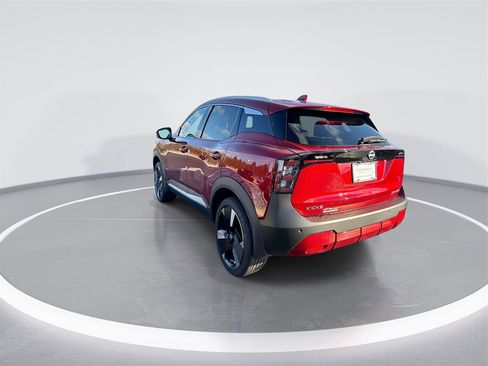 New 2025 Nissan Kicks SR image 6