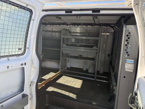 Used 2015 Chevrolet Express 2500 image 11