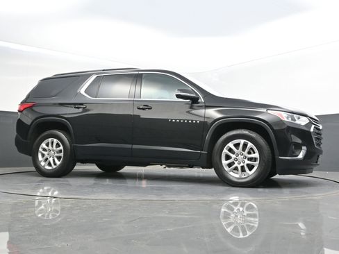 Used 2020 Chevrolet Traverse LT AWD/4WD image 44