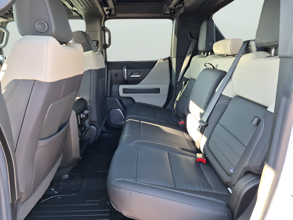 New 2026 GMC Hummer EV 4x4 Crew Cab image 32