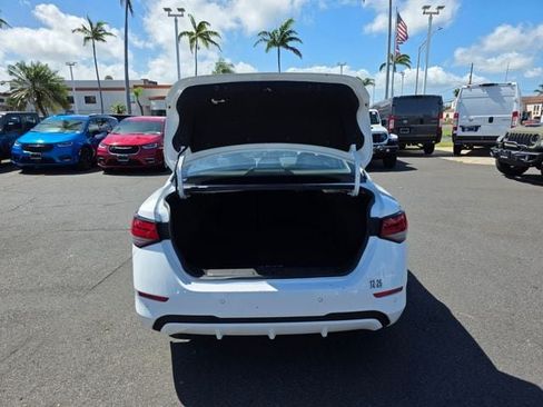 Used 2024 Nissan Sentra SV FWD image 11