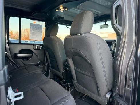 Used 2021 Jeep Wrangler Unlimited Sport image 21