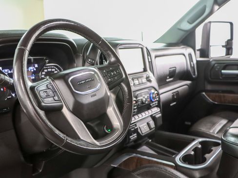 Used 2021 GMC Sierra 2500 Denali w/ Technology Package AWD/4WD image 27