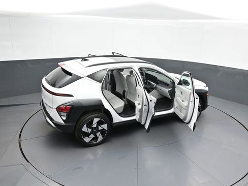 Certified 2024 Hyundai Kona Limited AWD/4WD image 47