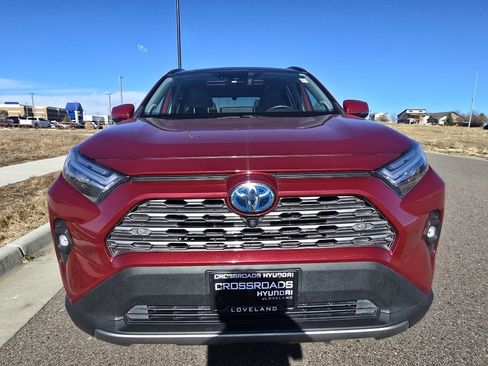 Used 2022 Toyota RAV4 Limited image 8