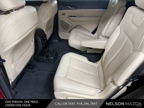 Used 2021 Jeep Grand Cherokee L Limited AWD/4WD image 35