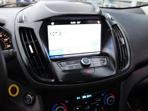 Used 2019 Ford Escape SE FWD image 26