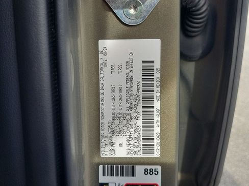 Used 2024 Toyota Tacoma TRD Off-Road w/ TRD Off Road Premium Package AWD/4WD image 33