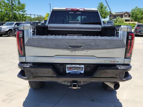 Used 2025 GMC Sierra 2500 AT4X AWD/4WD image 11