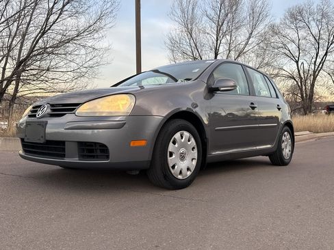Used 2008 Volkswagen Rabbit S image 3