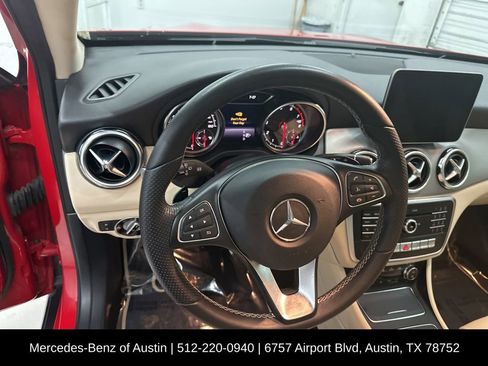 Certified 2020 Mercedes-Benz GLA 250 image 11