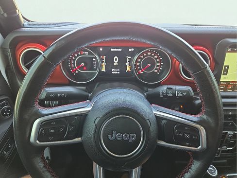 Used 2021 Jeep Wrangler Unlimited Rubicon w/ Xtreme Recon 35" Tire Package AWD/4WD image 24