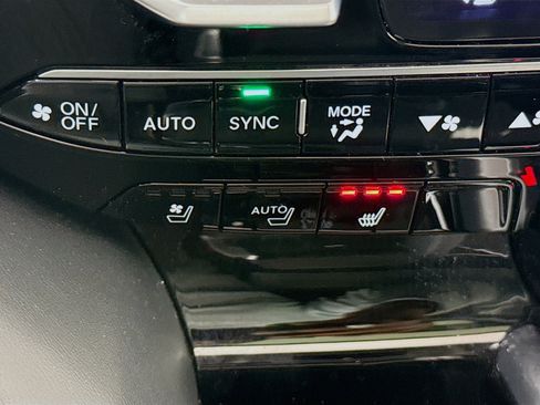 Used 2023 Acura MDX SH-AWD w/ Advance Package image 22