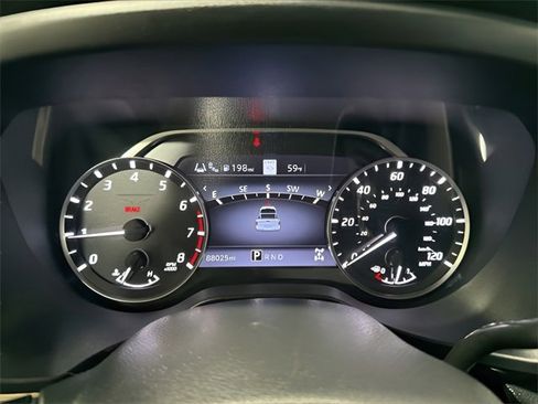 Used 2020 Nissan Titan SL w/ Moonroof Package image 20