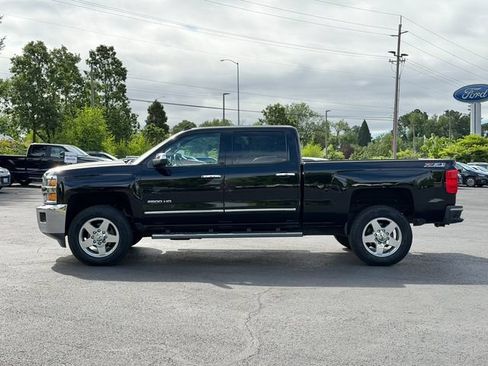 Used 2015 Chevrolet Silverado 2500 LTZ AWD/4WD image 6