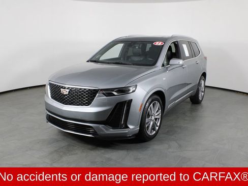 Used 2023 Cadillac XT6 Premium Luxury FWD image 2