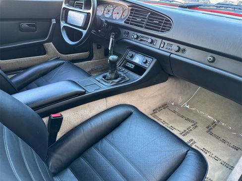 Used 1987 Porsche 944 Coupe image 17