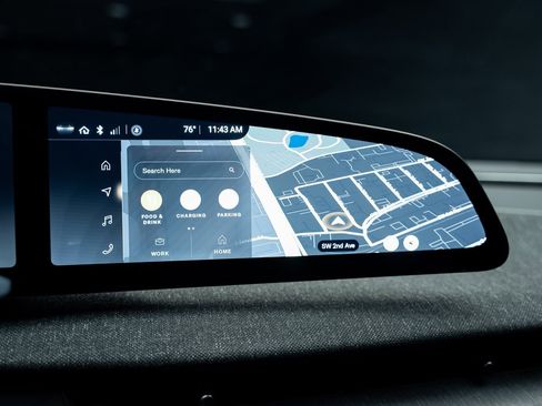 Used 2025 Lucid Air Pure image 48