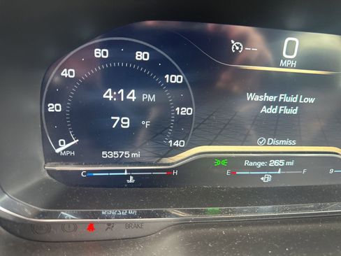 Used 2023 GMC Yukon XL AT4 w/ Technology Package AWD/4WD image 15
