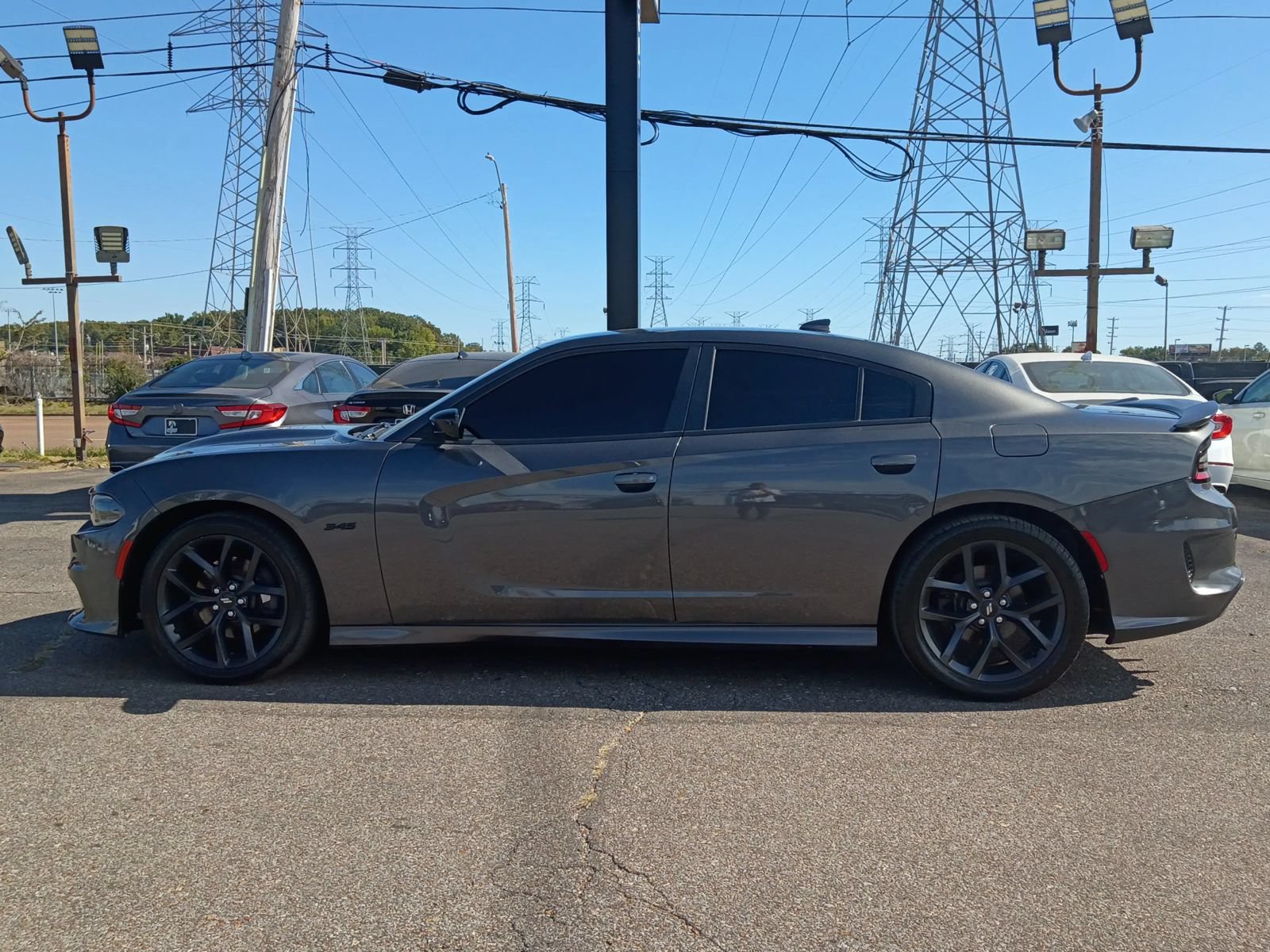 Used 2019 Dodge Charger R/T w/ Blacktop Package RWD image 14
