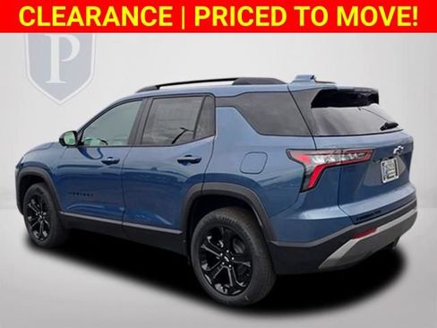 New 2026 Chevrolet Equinox LT w/ Convenience Package II AWD/4WD image 9