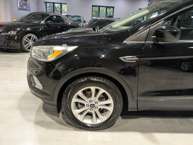 Used 2018 Ford Escape SE FWD image 4