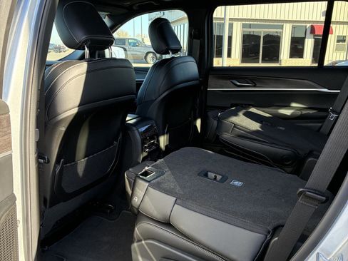 New 2025 Jeep Grand Cherokee L Limited image 8