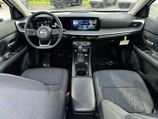 Certified 2025 Nissan Kicks SV w/ Interior Electronics Package AWD/4WD image 29