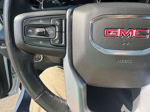 Used 2023 GMC Sierra 1500 SLT w/ SLT Convenience Package AWD/4WD image 25