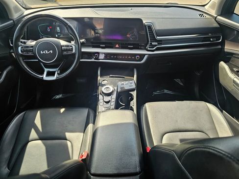 Used 2023 Kia Sportage EX AWD/4WD image 9