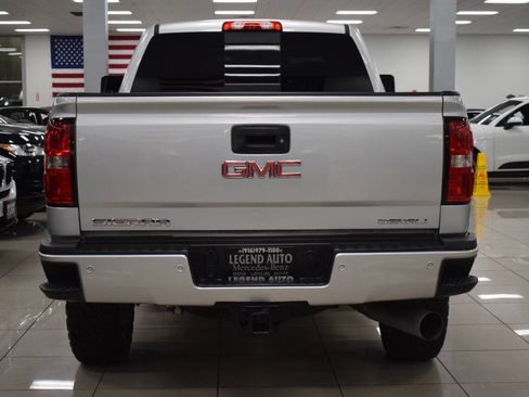 Used 2019 GMC Sierra 2500 Denali w/ Duramax Plus Package image 17