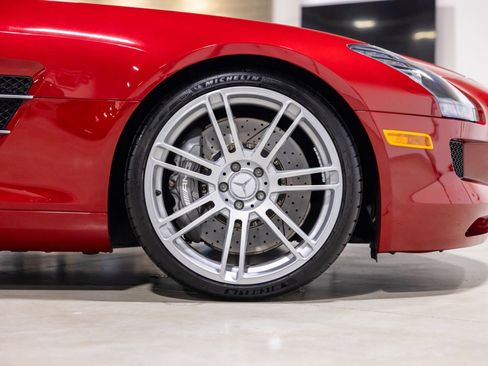 Used 2012 Mercedes-Benz SLS AMG Coupe image 25