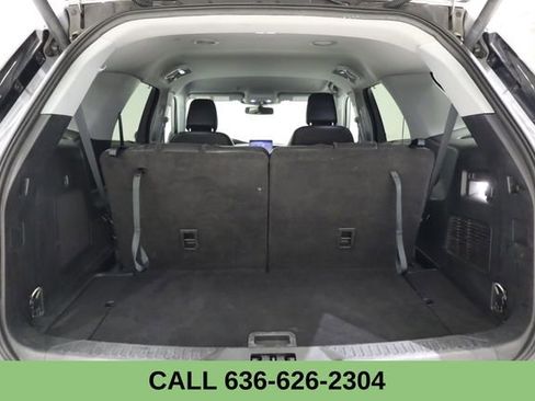 Used 2023 Ford Explorer Limited image 28