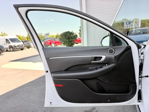 Used 2023 Hyundai Sonata SEL w/ Preferred Accessory Package FWD image 15