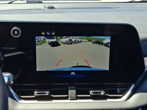 Used 2025 Chevrolet Equinox LT AWD/4WD image 18