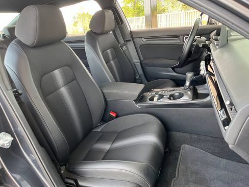 Certified 2025 Honda Civic Sport image 28
