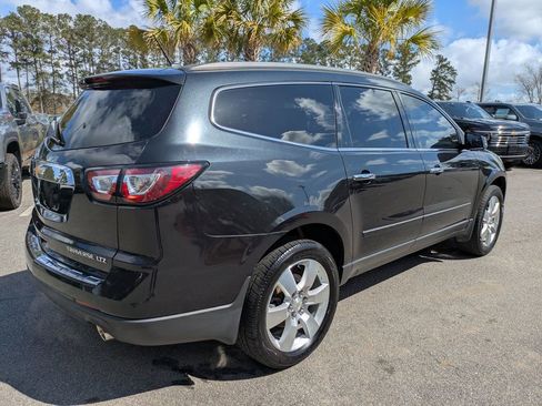 Used 2015 Chevrolet Traverse LTZ image 4